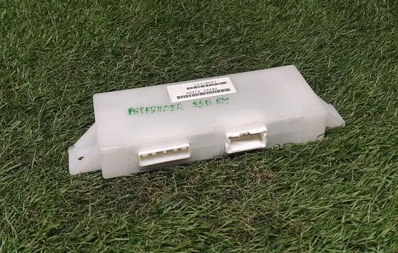 Nissan Pathfinder R52 Seat control module 285653JA0B