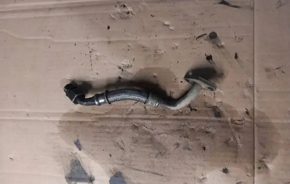 Audi A6 S6 C5 4B Turbo turbocharger oiling pipe/hose 