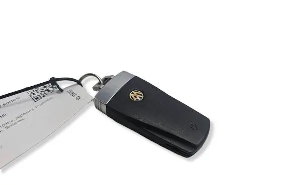 Volkswagen PASSAT CC Ignition key/card 1234