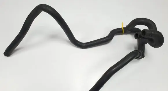 Jaguar XJ X300 Engine coolant pipe/hose MNA6724DB