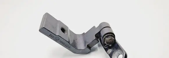 BMW 5 F10 F11 Rear door lower hinge 7185636