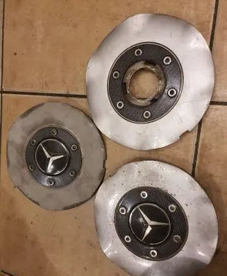 Mercedes-Benz E W124 Non-original wheel cap RIALRS2