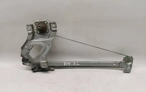 Rear door manual window regulator