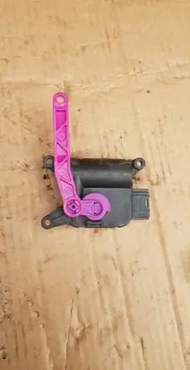 Audi A4 S4 B6 8E 8H Air flap motor/actuator 0132801300 8E1820511A
