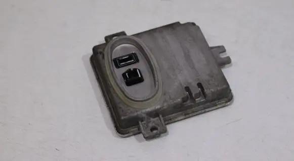 BMW 3 E90 E91 Headlight ballast module Xenon 6948180