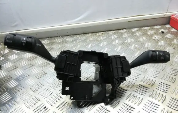 Ford Kuga I Indicator stalk 4M5T13N064HJ 3M5T6475AE 11AUG31AAR1