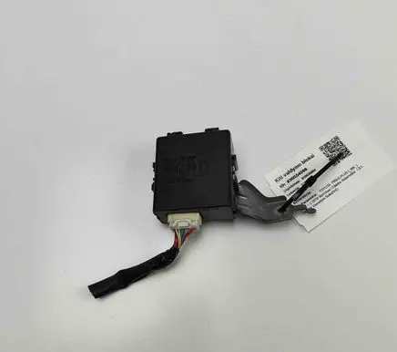 Toyota Prius+ (ZVW40) Door central lock control unit/module 8597047050