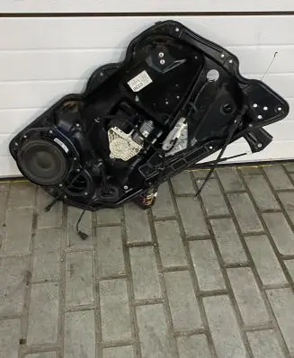 Volkswagen PASSAT B6 Front door electric window regulator 980873101 E1120