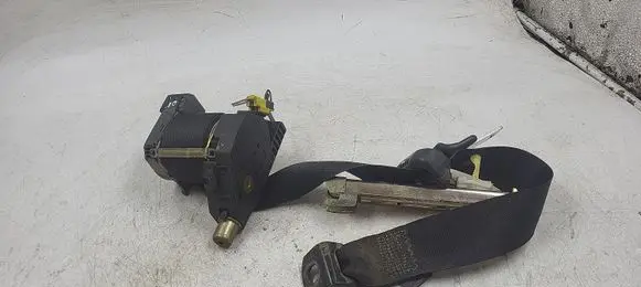 Mercedes-Benz ML W163 Rear seatbelt 