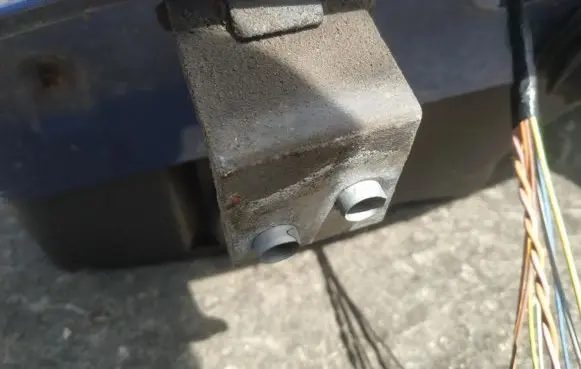 Citroen C8 Front door upper hinge