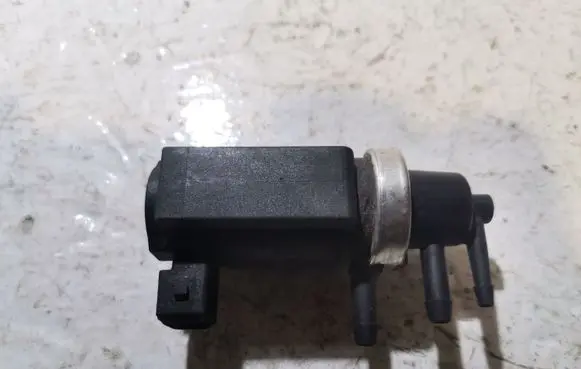 Audi A6 S6 C6 4F Turbo solenoid valve 059906627