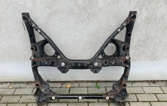BMW 1 F20 F21 Front subframe 31106872118 31106866983 6866983