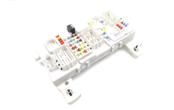 Ford Focus Fuse module 7M5T14A073CG 519242804