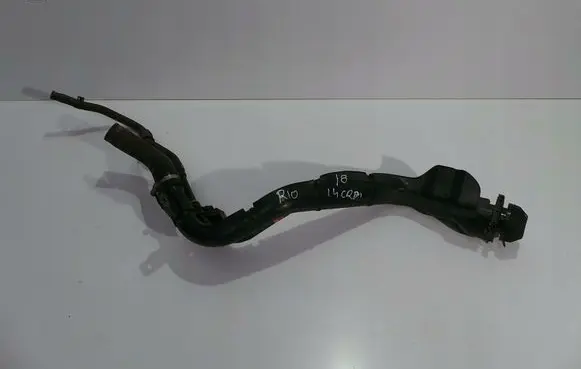 Fuel tank filler neck pipe