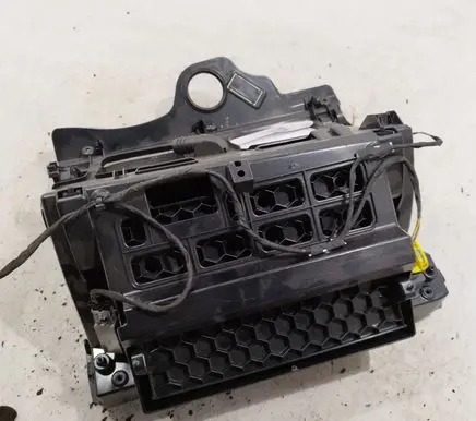 Volkswagen PASSAT B6 Glove box 3C1857114