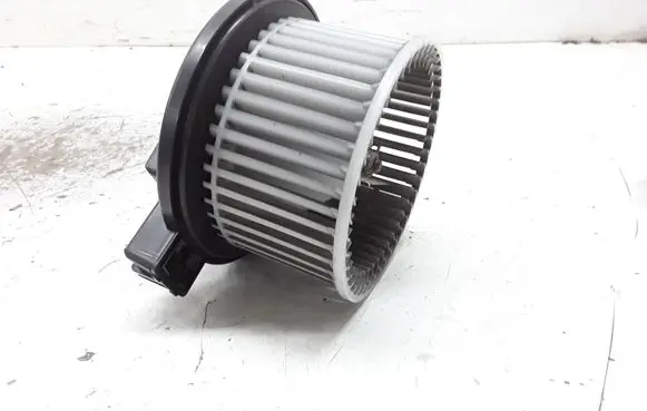 Mazda 2 Heater fan/blower 8727000690