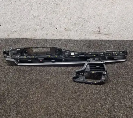 Audi A5 Dash center air vent grill 8W2820901B 8W2820902C