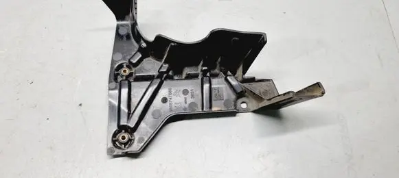 Citroen DS7 Crossback Other engine bay part 9805747680