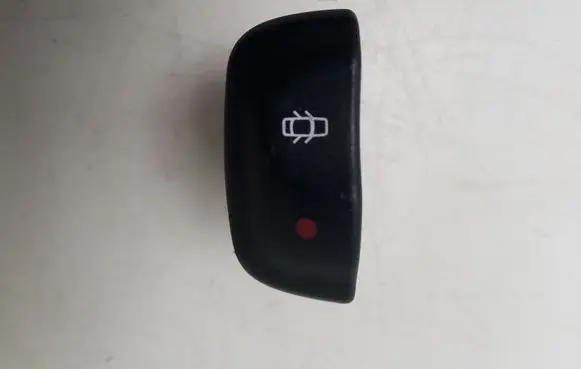 Renault Megane I Central locking switch button 841242B