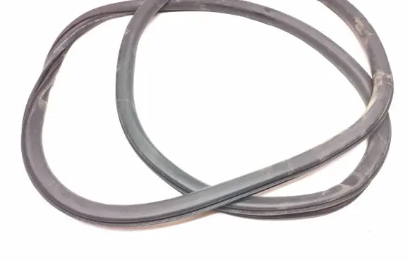 Front door rubber seal