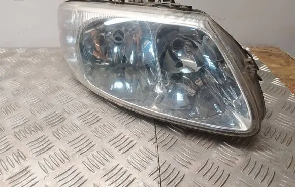 Chrysler Voyager Headlight/headlamp 5875200000 04857710AB
