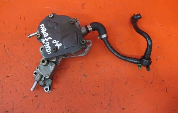 Skoda Fabia Mk1 (6Y) Vacuum pump 038145209E