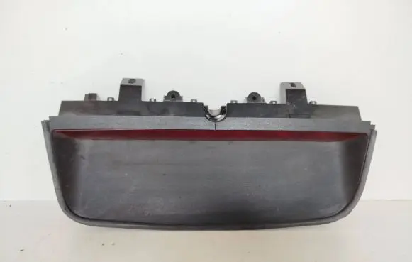 Nissan Primera Third/center stoplight 270277