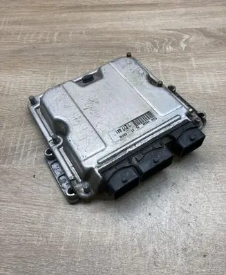 Peugeot 306 Engine control unit/module ECU 9642014880 0281010592
