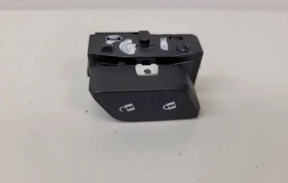 Central locking switch button