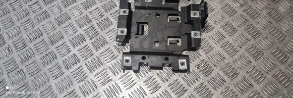 Jeep Grand Cherokee Air filter cleaner box bracket assembly 68251949AC