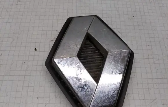 Renault Megane II Manufacturer badge logo/emblem 8200115115