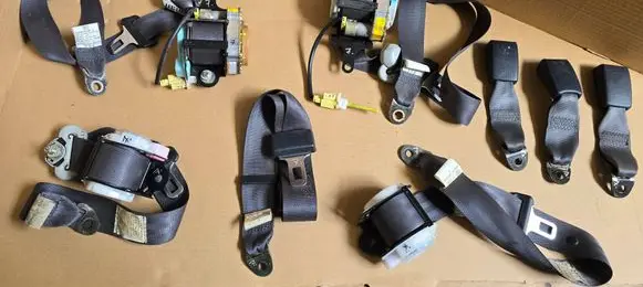 Suzuki Ignis Front seatbelt 8494081GD 8492081GD 8490581G1