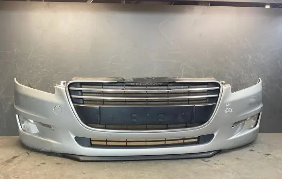 Peugeot 508 Front bumper 9686572177 9686571877