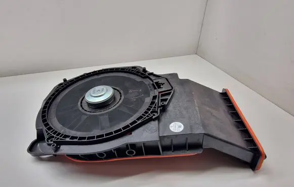 BMW 2 Active Tourer U06 Subwoofer speaker 9878330