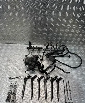 Audi A4 S4 B8 8K Fuel injection system set 0445116040 059130277 0445010641