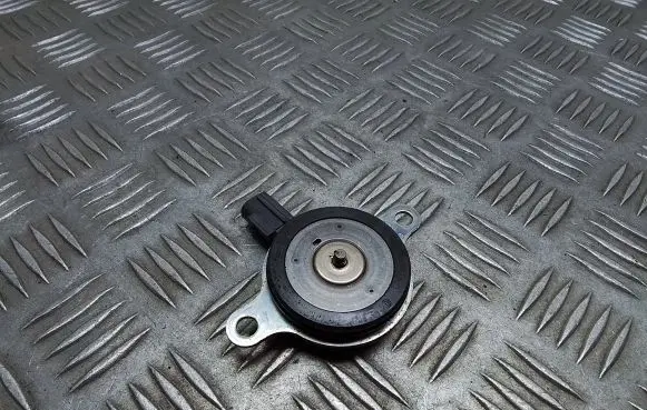 Lexus ES 250 - 300 - 330 Camshaft speed sensor 10C01300510F 10C01 300510F