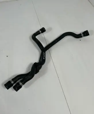 BMW iX Engine coolant pipe/hose 8833638