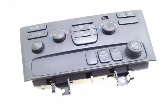 Volvo S60 Climate control unit 8682930