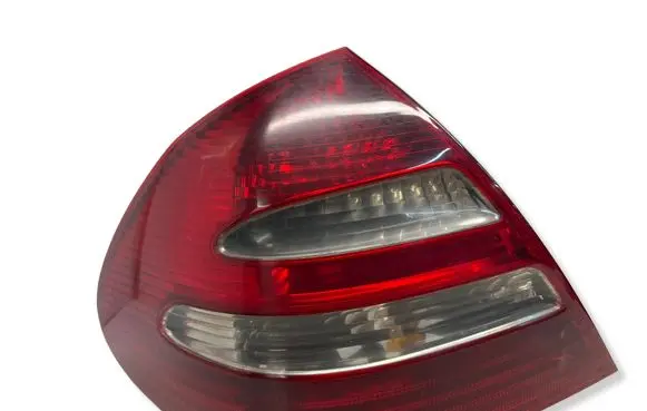 Mercedes-Benz E W211 Rear/tail lights A2118200364