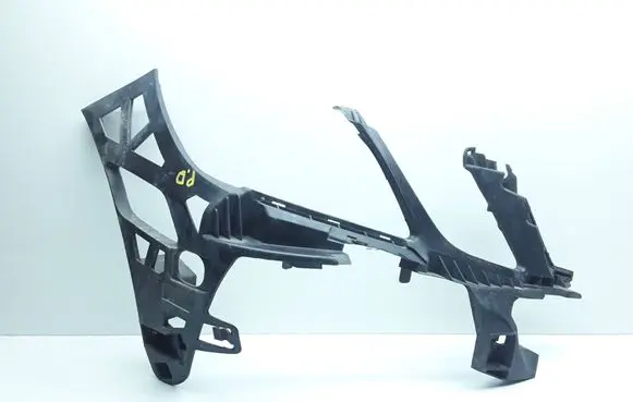Mercedes-Benz E W212 Front bumper mounting bracket A2128850265