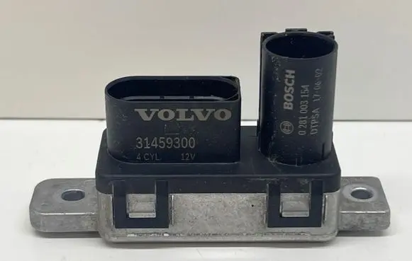 Volvo V40 Glow plug pre-heat relay 31459300