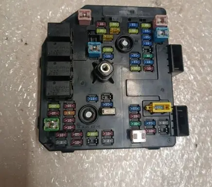 Opel Antara Fuse module 95137841
