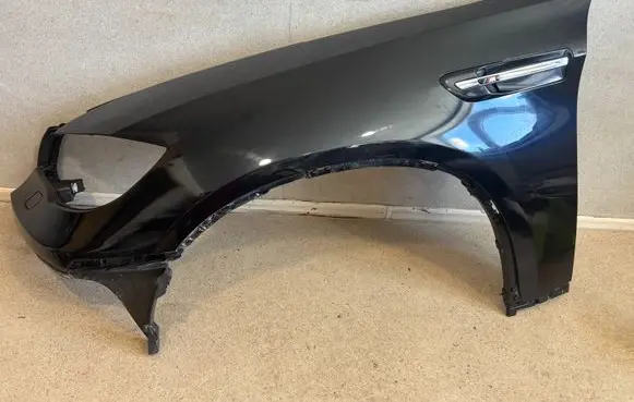 BMW X6 E71 Fender 
