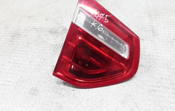 Citroen C4 I Picasso Tailgate rear/tail lights