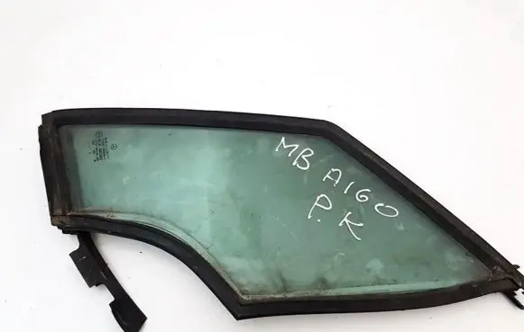 Mercedes-Benz A W168 Front door vent window glass four-door 