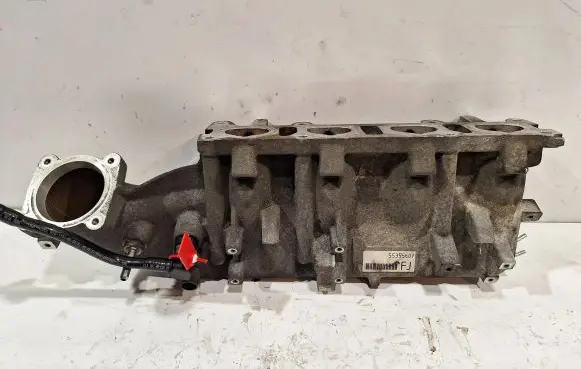 Opel Corsa D Intake manifold 55564546
