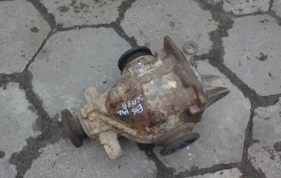 BMW 3 E46 Rear differential 1428168