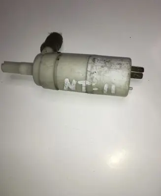 Nissan Terrano Windscreen/windshield washer pump