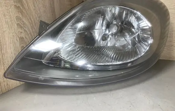 Renault Trafic II (X83) Headlight/headlamp 084421133L