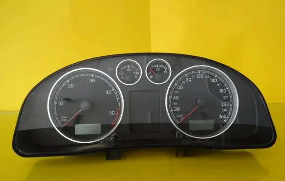 Volkswagen PASSAT B5.5 Speedometer (instrument cluster) 3B0920809C